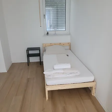 Apartment Komfortable Für Bis Zu 5 Gäste In Straubing