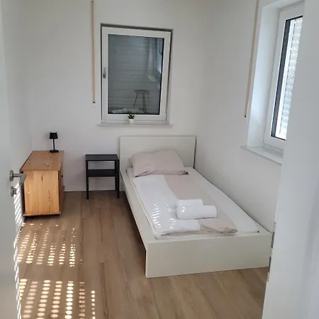 Komfortable Für Bis Zu 5 Gäste In Apartment *